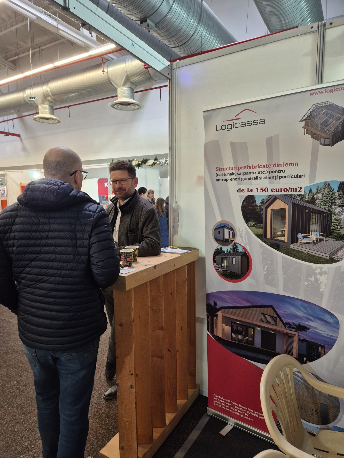 Standul Logicassa la nZEB Expo, discuții despre structuri prefabricate din lemn